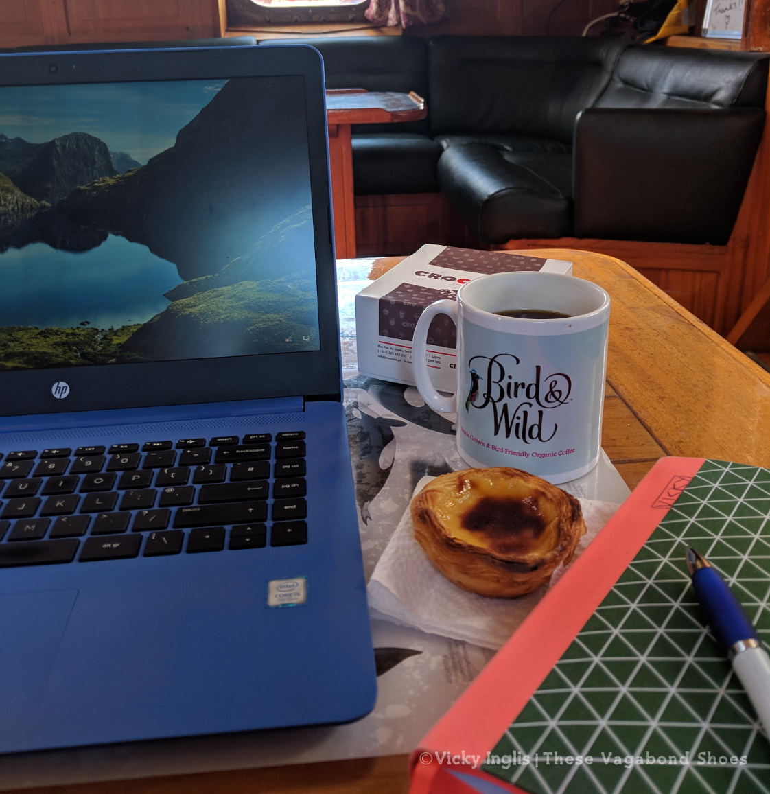 blogging_and_coffee_1_small