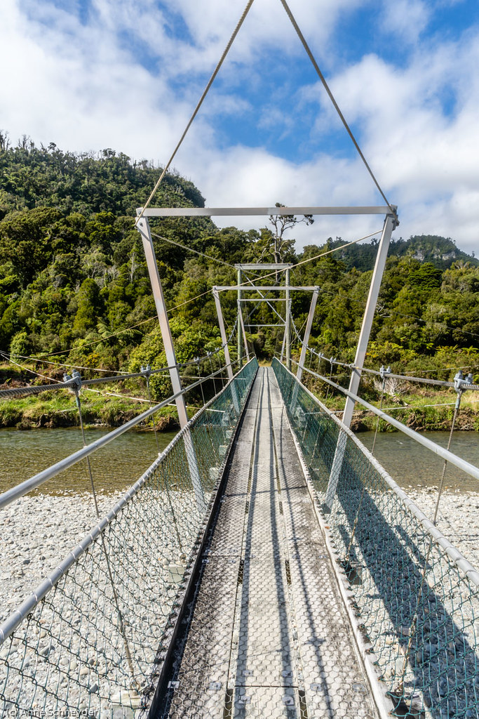 nz_inland_pack_track_bridge